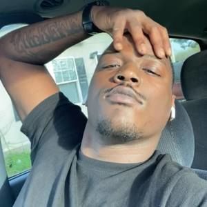 Meet your Posher, Larry